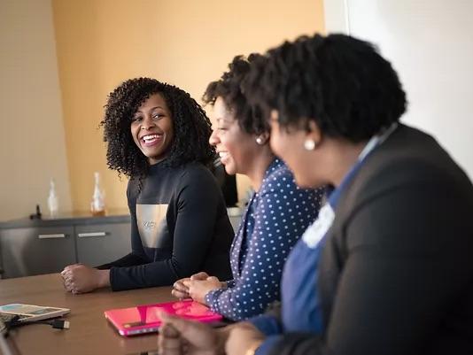 Les femmes leaders dans les sociétés